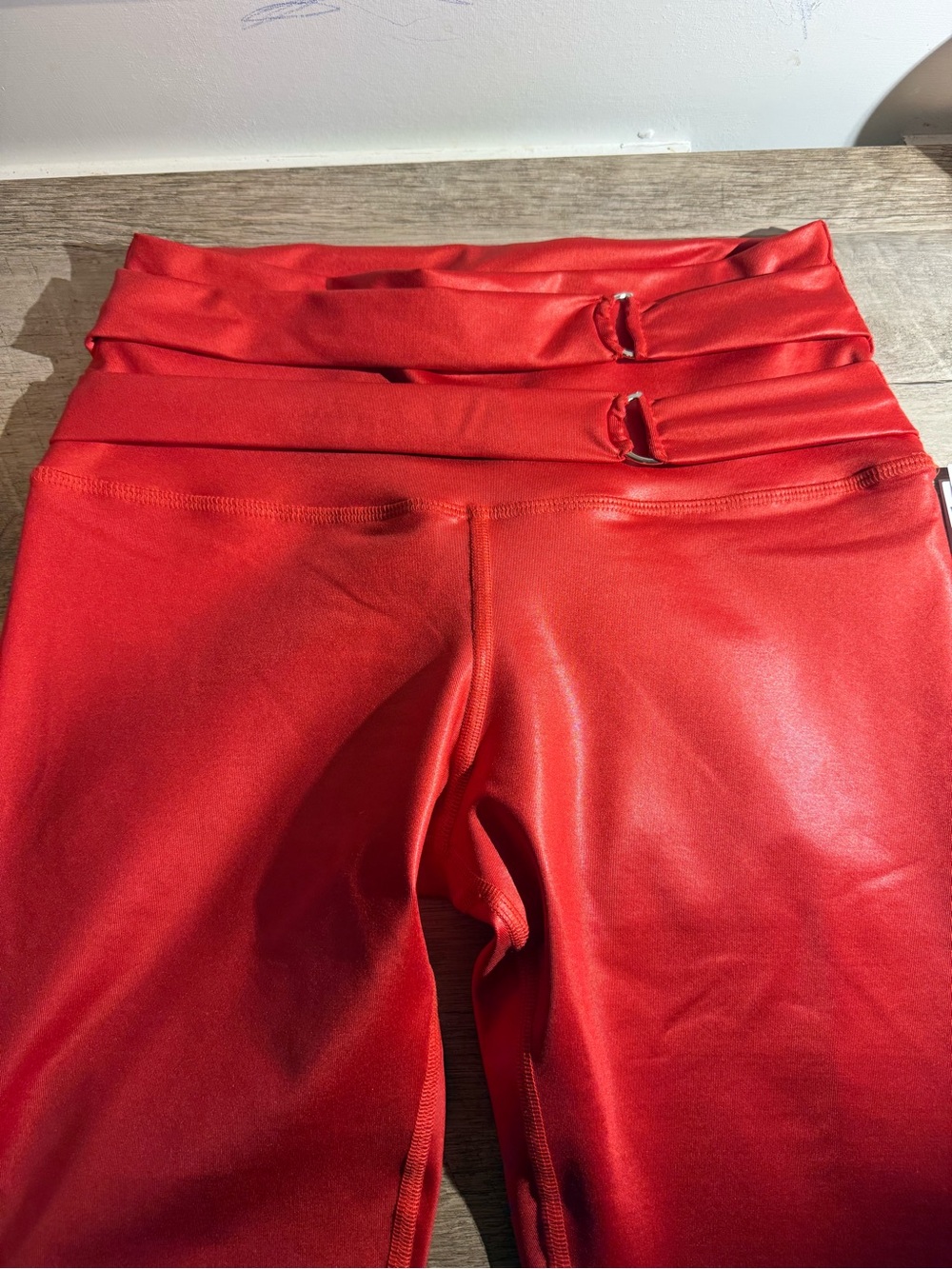 Red Colombian Butt-Lifting Leggings - Picture 3 of 7